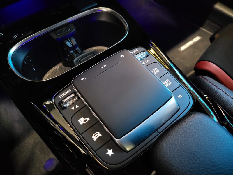 MERCEDES CLASSE A35 AMG 4-MATIC 7G-DCT / VOLANT SPORT + SIEGES BAQUET + SUIVIE MERCEDES /