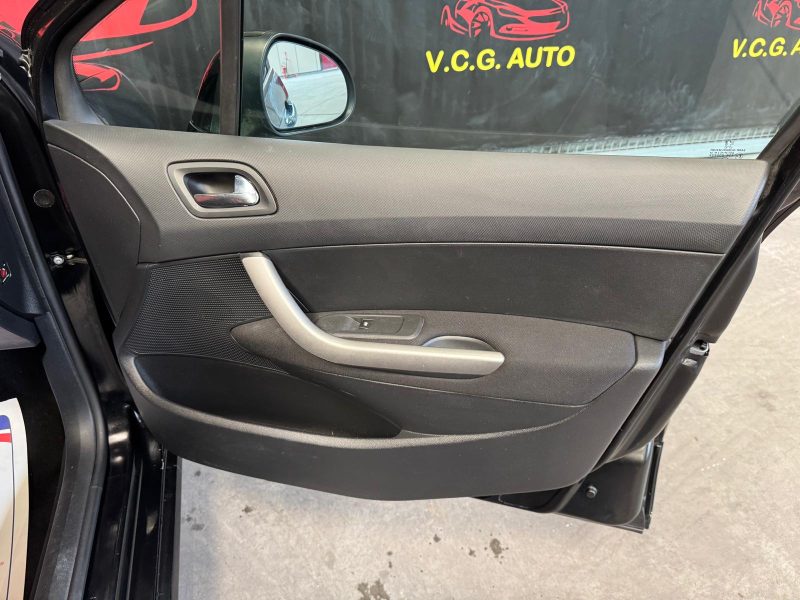 PEUGEOT 308 SW 1.6 HDi 110 Premium 