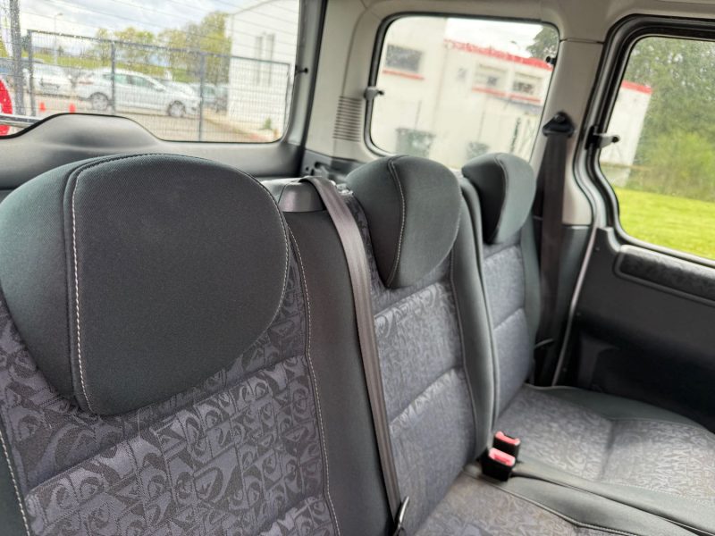 PEUGEOT PARTNER 2004