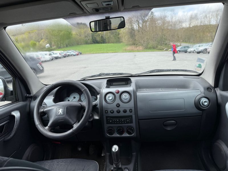 PEUGEOT PARTNER 2004