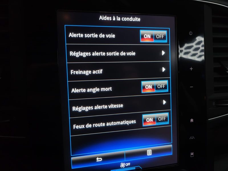 RENAULT KOLEOS 2018 2.0 dCi 175 - X-Tronic 4x4 II Initiale Paris