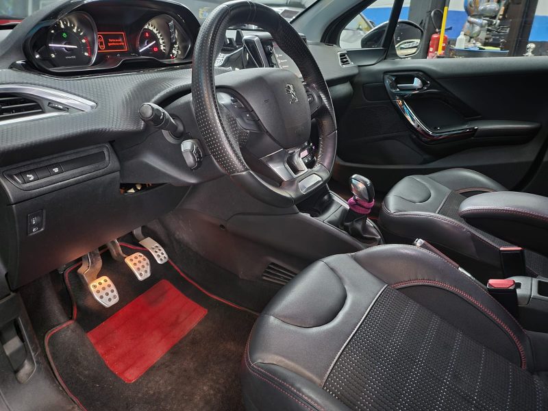 PEUGEOT 208 2019 1.5 Blue-hdi 100 cv GT-line