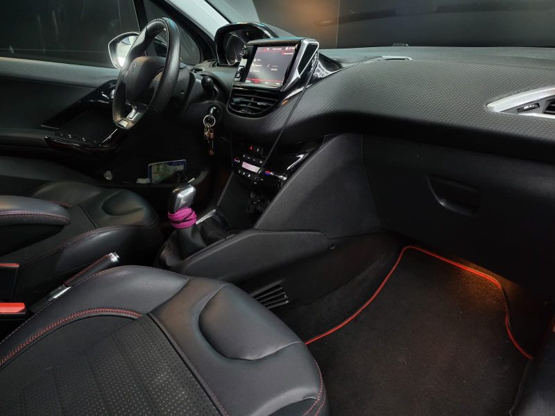 PEUGEOT 208 2019 1.5 Blue-hdi 100 cv GT-line