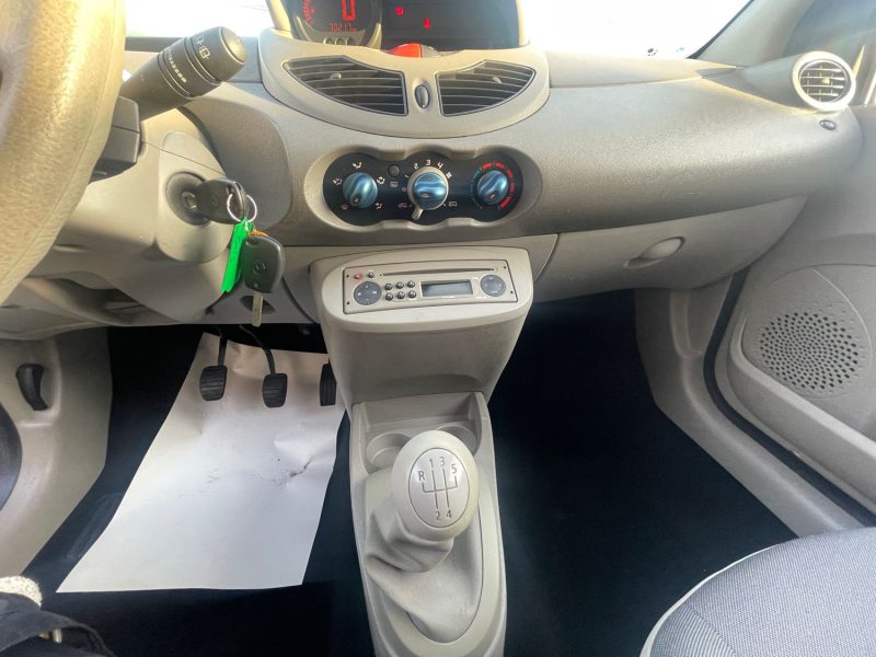 RENAULT TWINGO 2008 1.2I 75CV