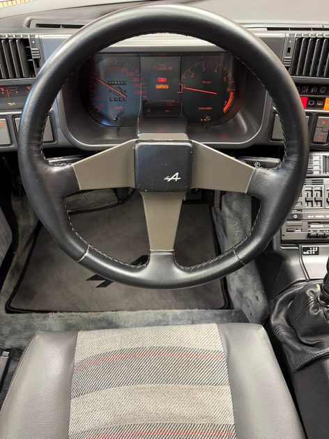 RENAULT ALPINE V6TU 2.5 V6 Turbo 205CV 1987