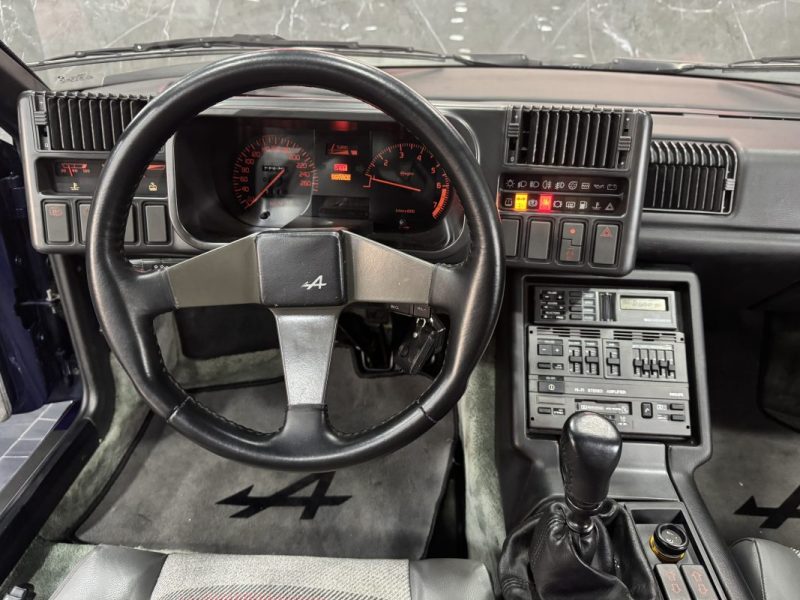 RENAULT ALPINE V6TU 2.5 V6 Turbo 205CV 1987
