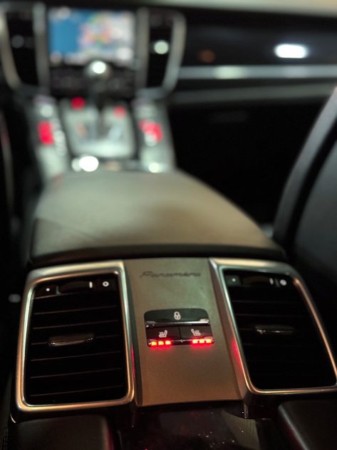 PORSCHE PANAMERA  2011