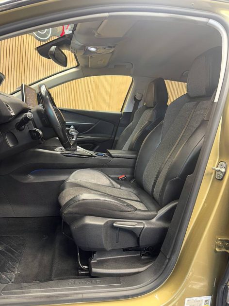 PEUGEOT 3008 SUV 2018