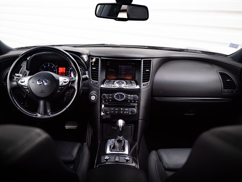 Infiniti FX FX30D 238ch BVA 3.0D V6