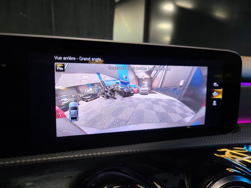  MERCEDES CLASSE A BERLINE 220d 190cv 2.0 AMG LINE 8G-DCT / TOIT OUVRANT + JANTES 19 ' + PARK ASSIST