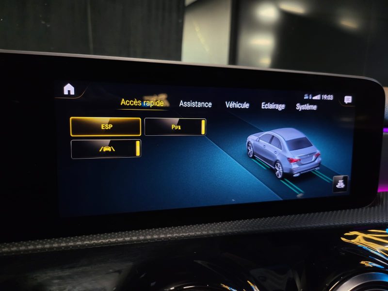  MERCEDES CLASSE A BERLINE 220d 190cv 2.0 AMG LINE 8G-DCT / TOIT OUVRANT + JANTES 19 ' + PARK ASSIST