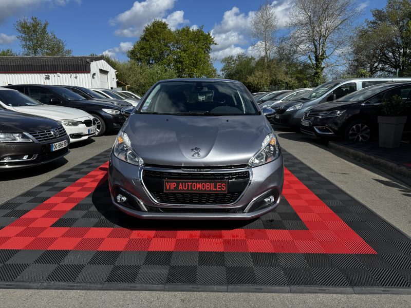 PEUGEOT 208 2019