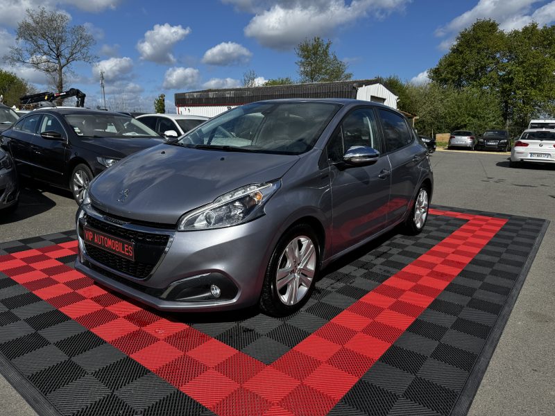 PEUGEOT 208 2019