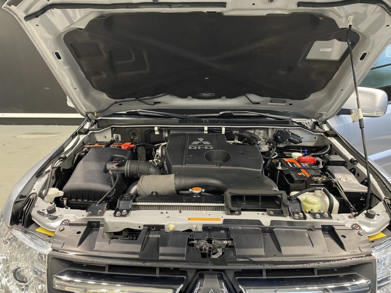 MITSUBISHI PAJERO 2010