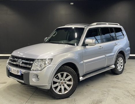 MITSUBISHI PAJERO 2010