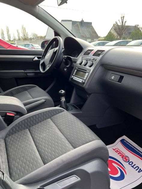 VOLKSWAGEN TOURAN 2007