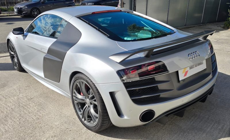 AUDI R8 GT 2011