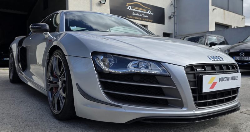 AUDI R8 GT 2011