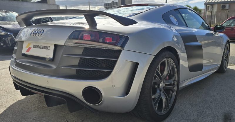 AUDI R8 GT 2011