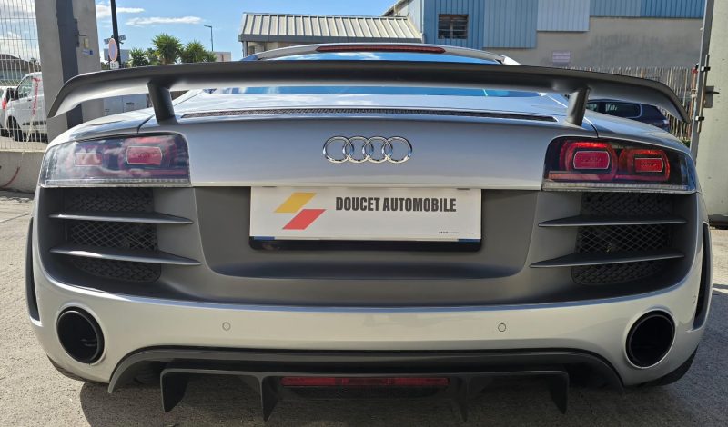 AUDI R8 GT 2011
