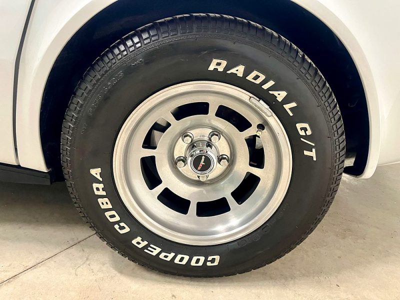 CHEVROLET Corvette C3 Targa 5.7 V8 200ch Automatique