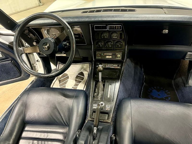 CHEVROLET Corvette C3 Targa 5.7 V8 200ch Automatique