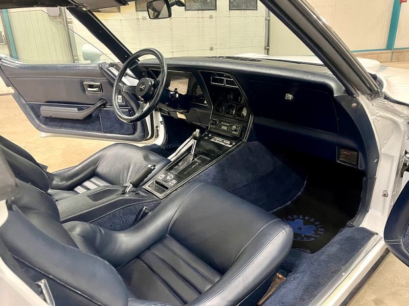 CHEVROLET Corvette C3 Targa 5.7 V8 200ch Automatique