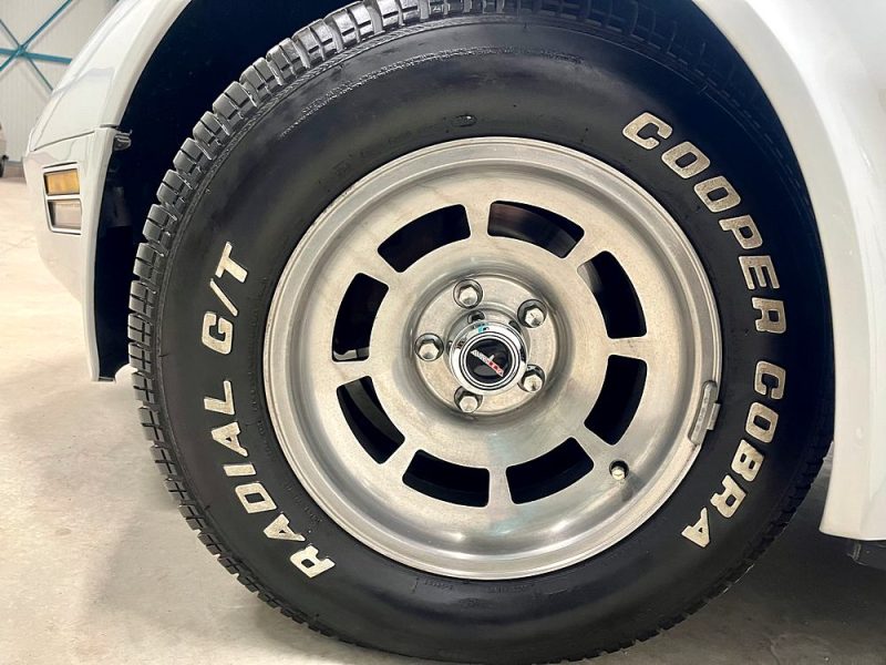 CHEVROLET Corvette C3 Targa 5.7 V8 200ch Automatique