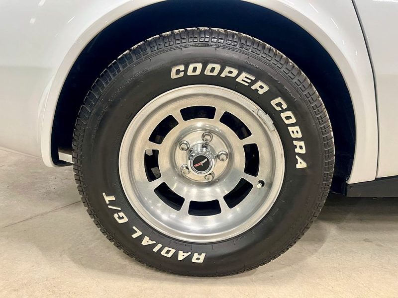 CHEVROLET Corvette C3 Targa 5.7 V8 200ch Automatique