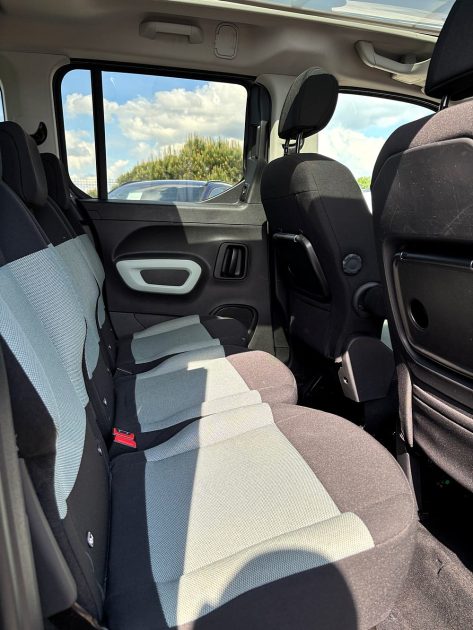 CITROEN BERLINGO HDI 100 cv M SHINE Garantie 12 mois