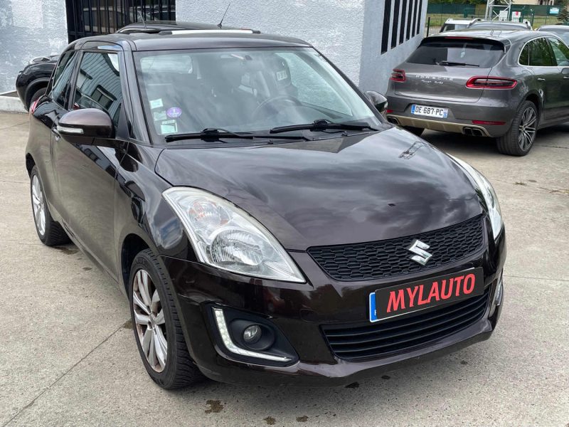 SUZUKI SWIFT PRIVILEGE TOIT OUVRANT