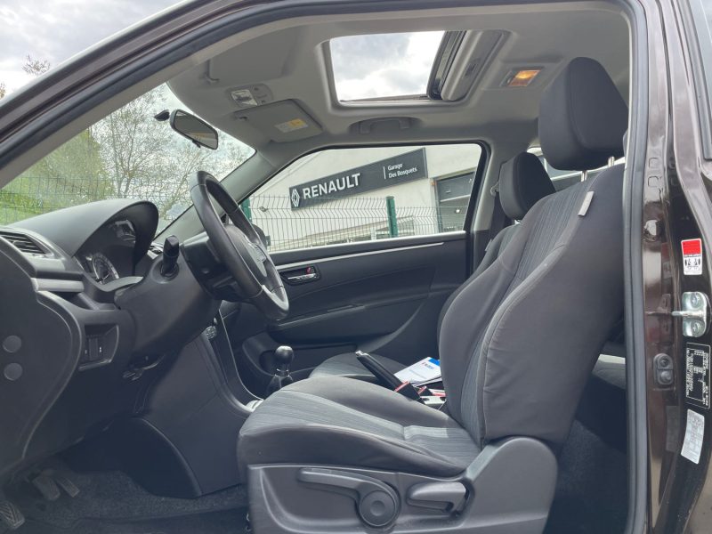 SUZUKI SWIFT PRIVILEGE TOIT OUVRANT