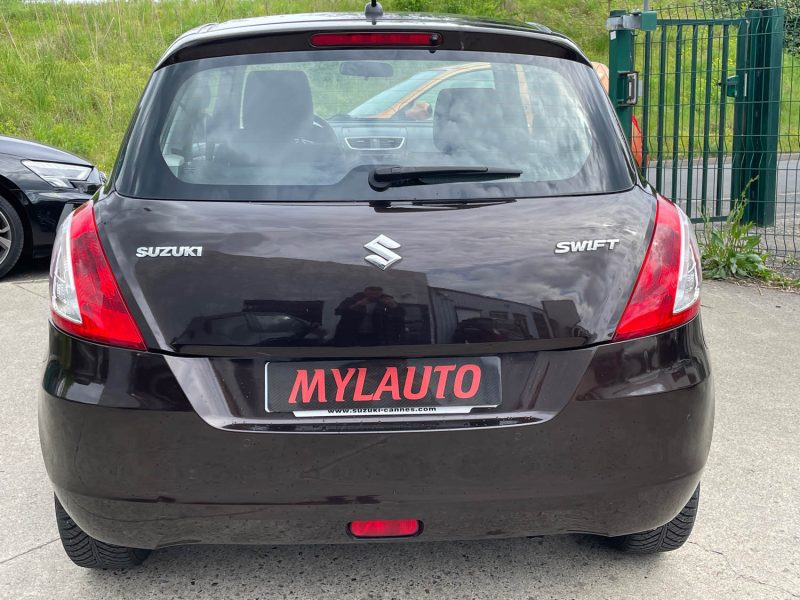 SUZUKI SWIFT PRIVILEGE TOIT OUVRANT