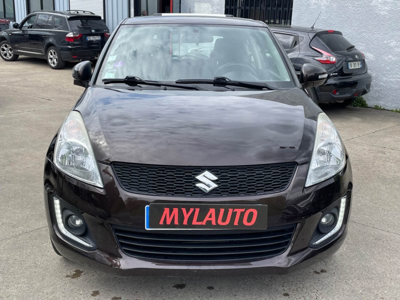 SUZUKI SWIFT PRIVILEGE TOIT OUVRANT