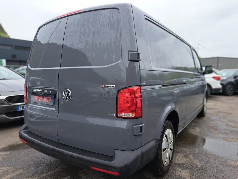 VOLKSWAGEN TRANSPORTER 2021