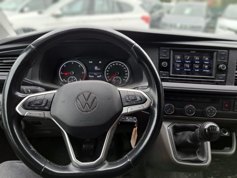 VOLKSWAGEN TRANSPORTER 2021