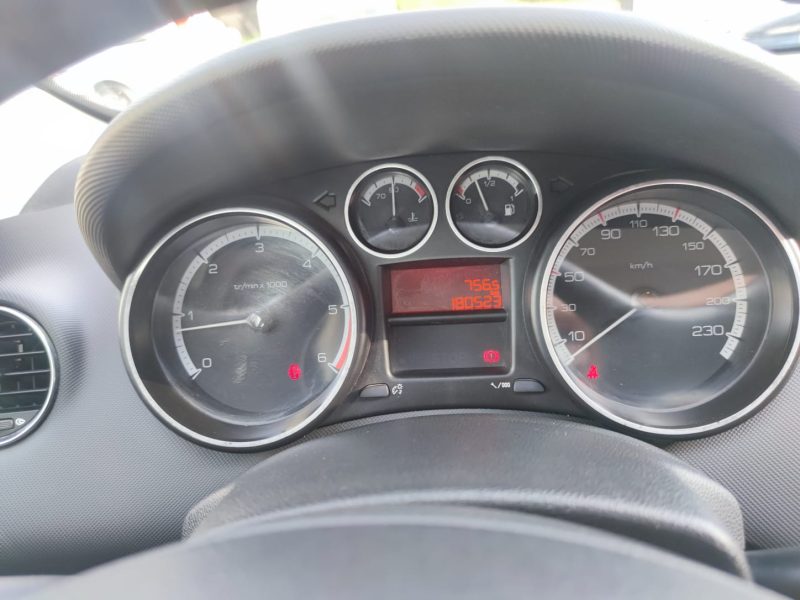 PEUGEOT 308 Active 1.6 HDi 92ch 