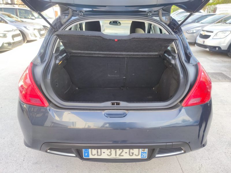PEUGEOT 308 Active 1.6 HDi 92ch 