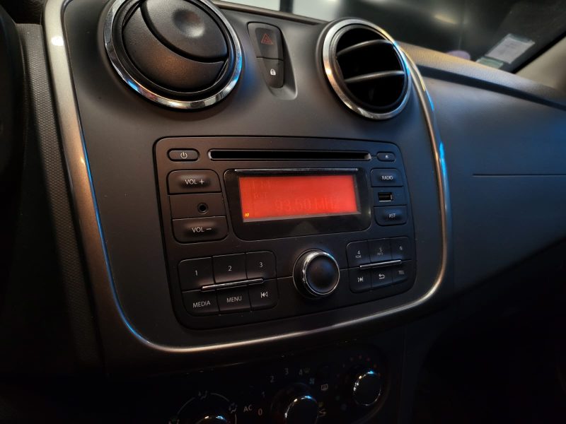 DACIA LOGAN II BERLINE 0.9 TCe 90ch eco² Ambiance MOTEUR A CHAINE / RADARS DE RECUL / BLUETOOTH