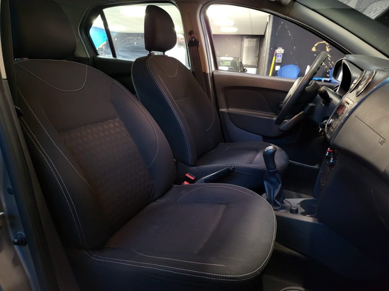 DACIA LOGAN II BERLINE 0.9 TCe 90ch eco² Ambiance MOTEUR A CHAINE / RADARS DE RECUL / BLUETOOTH