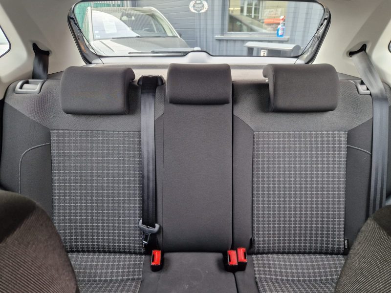 VOLKSWAGEN POLO V 1.4L TDI 90ch BlueMotion Technology Confortline / RÉVISER