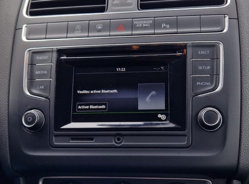 VOLKSWAGEN POLO V 1.4L TDI 90ch BlueMotion Technology Confortline / RÉVISER