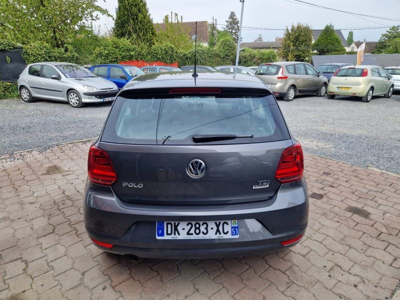 VOLKSWAGEN POLO V 1.4L TDI 90ch BlueMotion Technology Confortline / RÉVISER