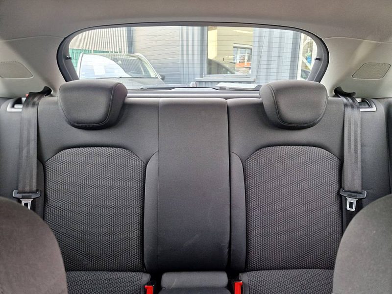 AUDI A1 1.6L TDi 105cv AMBIENTE / Révisée&Garantie