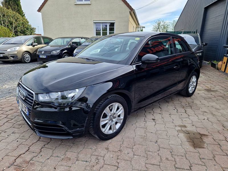 AUDI A1 1.6L TDi 105cv AMBIENTE / Révisée&Garantie