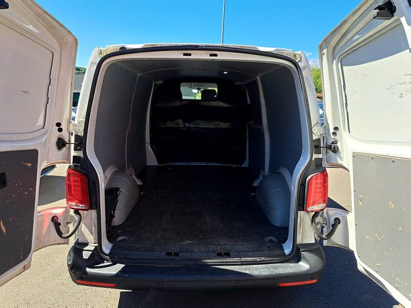 VOLKSWAGEN TRANSPORTER 2020