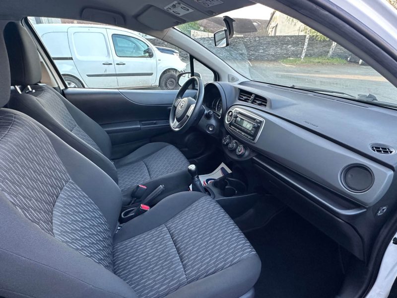 TOYOTA YARIS 3 VVTI REVISE GARANTIE 12 MOIS 