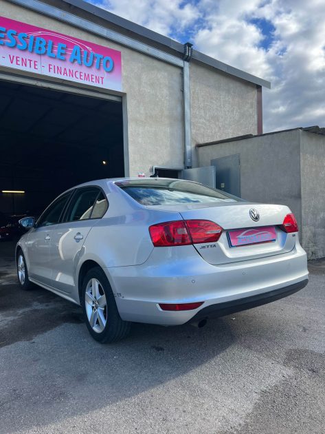 🌟 Volkswagen Jetta 1.6 TDI 105 Confortline 🌟