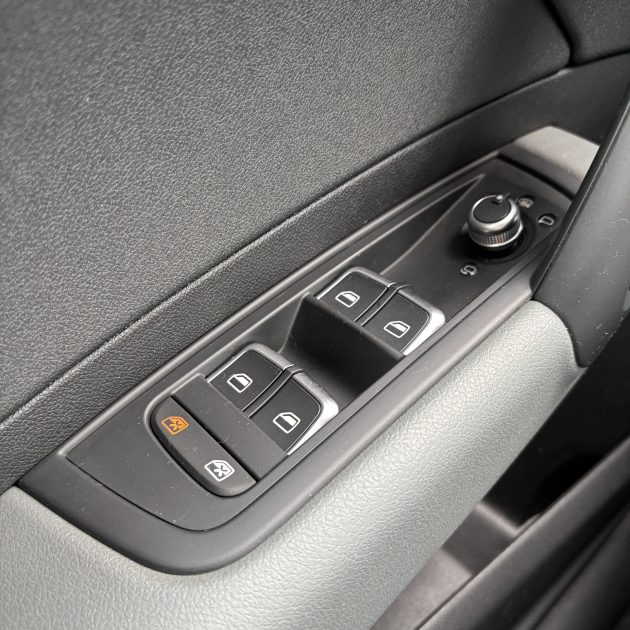 AUDI A1 SPORTBACK 1.4 TDI 90 cv S TRONIC AMBITION Garantie 12 mois