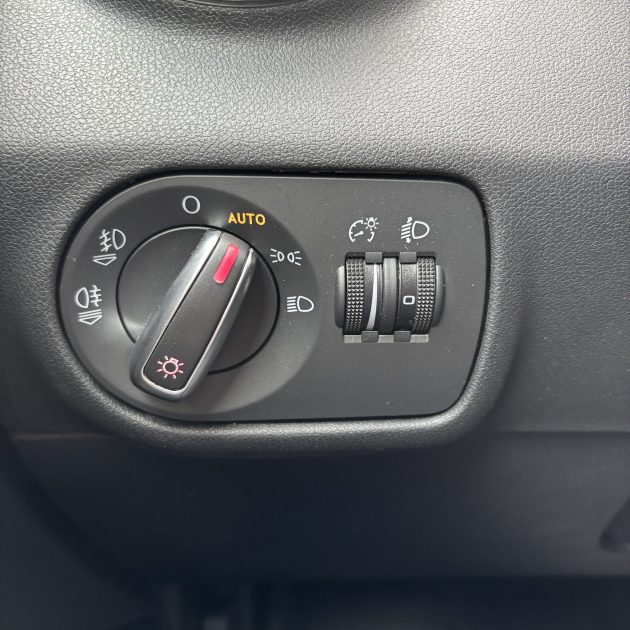 AUDI A1 SPORTBACK 1.4 TDI 90 cv S TRONIC AMBITION Garantie 12 mois